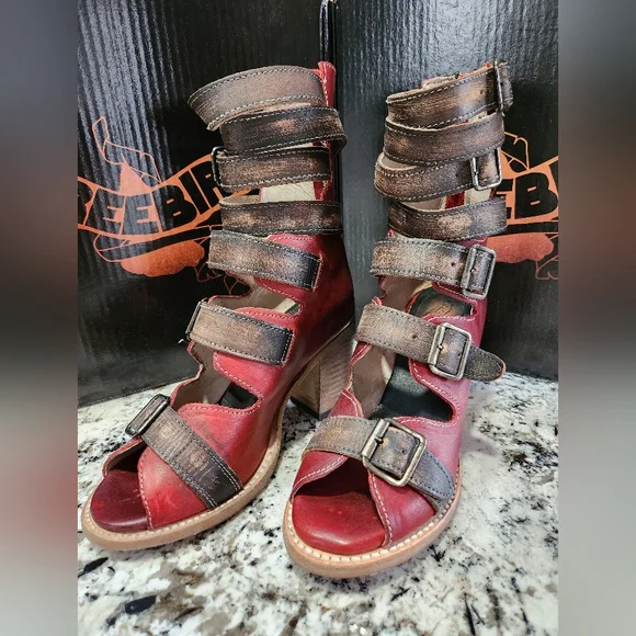 Freebird Bond Red Multi - Picture 3 of 4